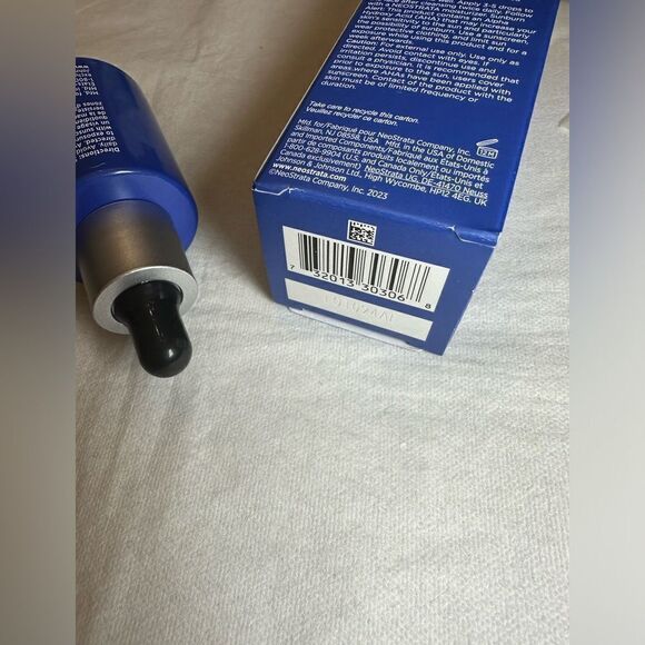 NEOSTRATA Tri-Therapy Lifting Serum, with MicroDiPeptide229, 30ml/1oz - Picture 7 of 7